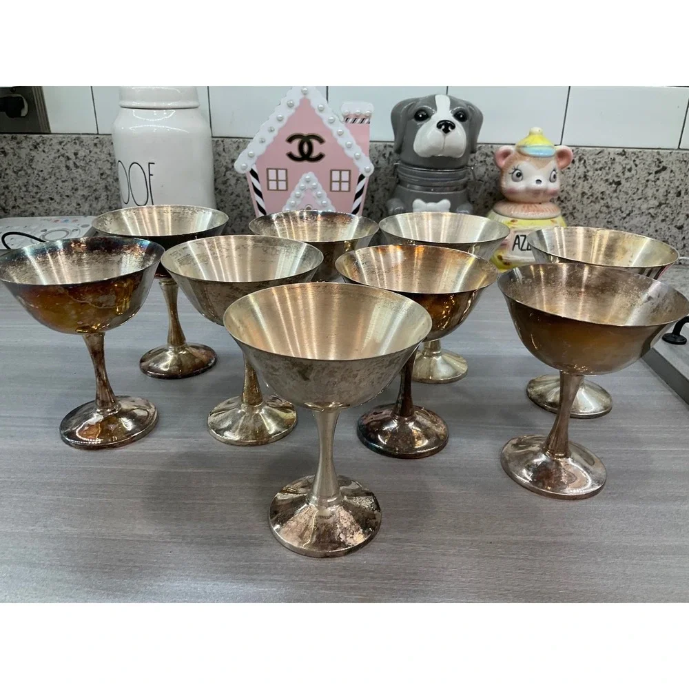 NINE VINTAGE SALEM SILVER PLATED CHAMPAGNE GOBLETS